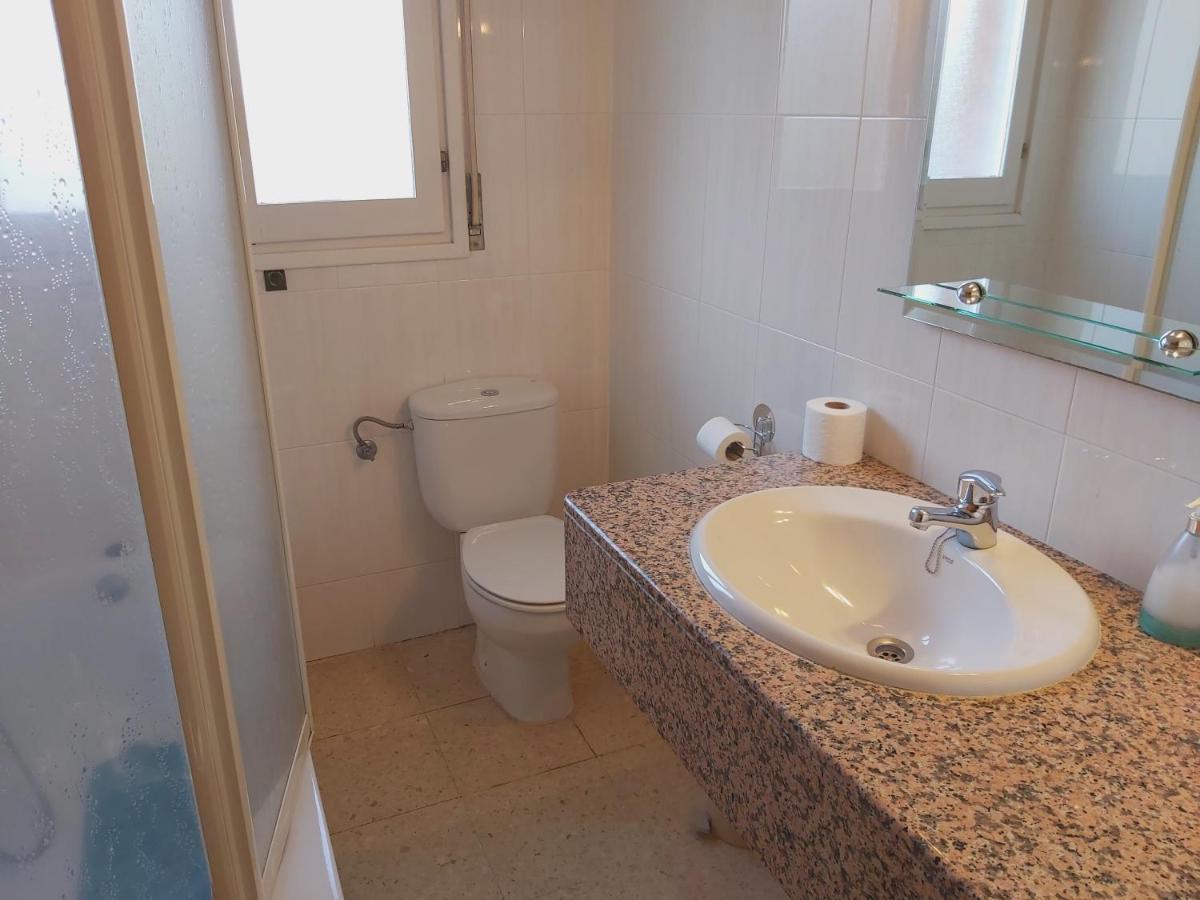 Apartamentos La Francesa Santa Pau Ngoại thất bức ảnh